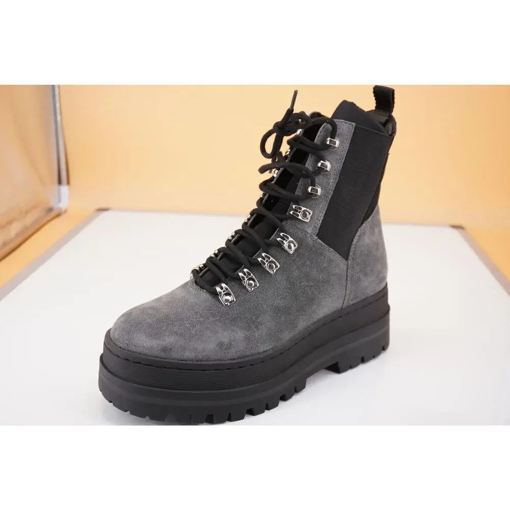 Marc Fisher Plune Lace-Up Lug Sole Bootiet SZ 8.5 biker Lugg Grey Suede $250